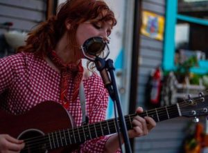 Live Music: Elaine Cole